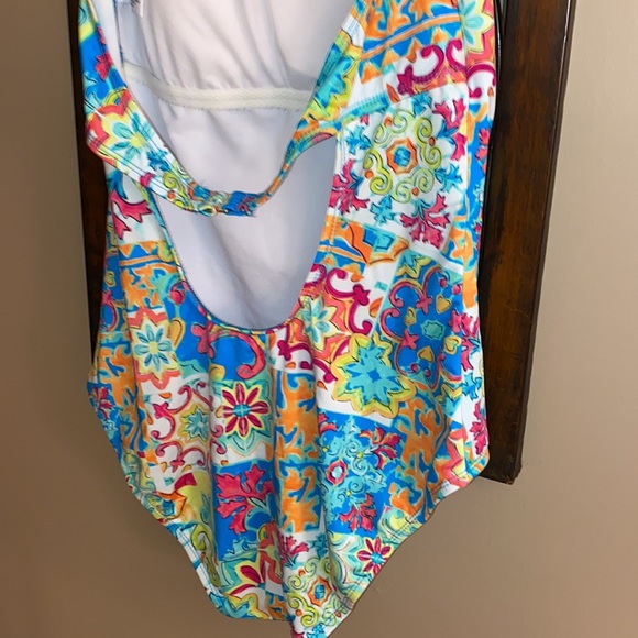 Liz Claiborne one piece printed swimsuit - Picture 5 of 8